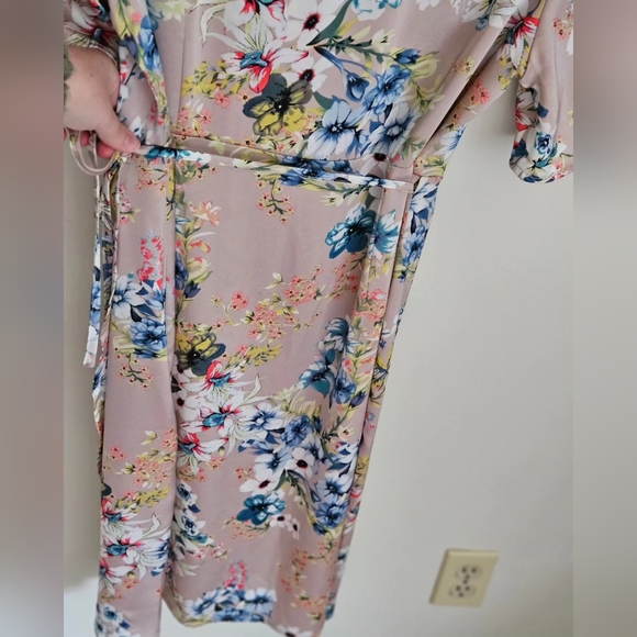 Wrap dress - Picture 2 of 2